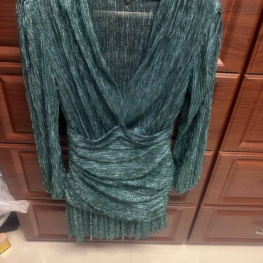 Elegant Green Pleated Dress